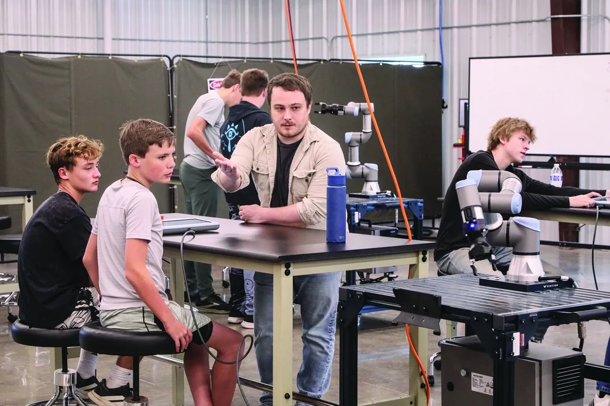Students learn robotics, automation at SU camp