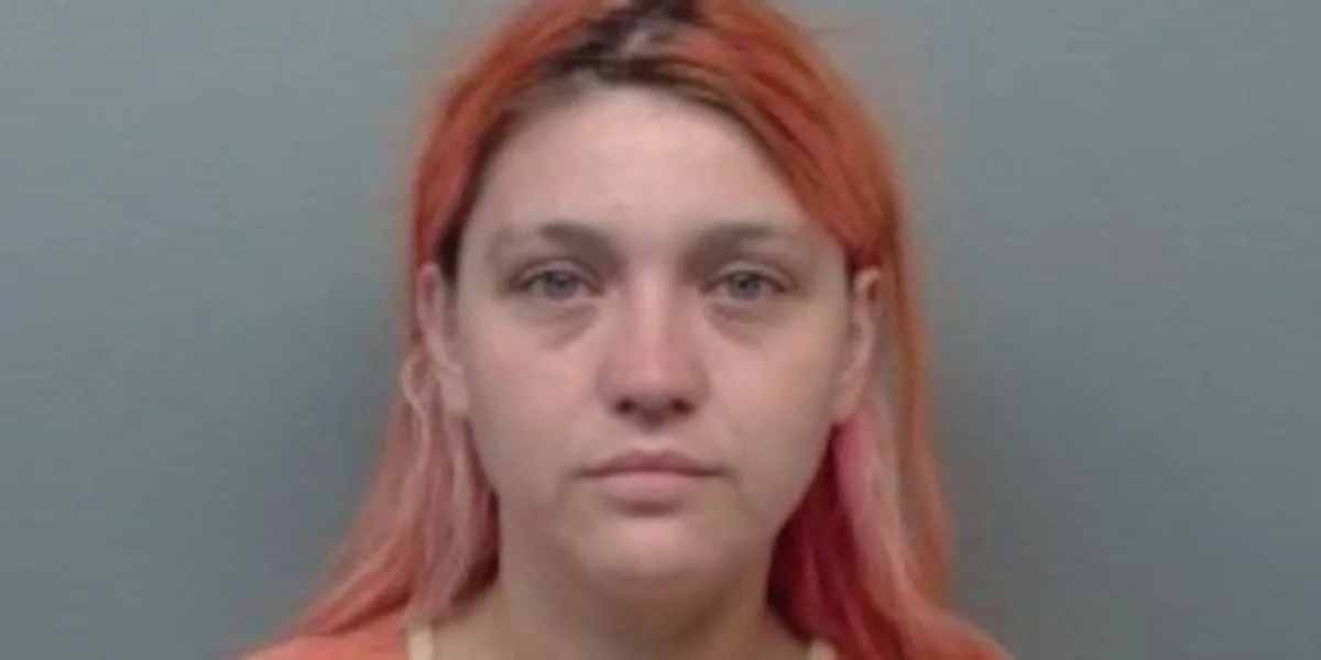 Laredo woman arrested for endangerment after 5 children, dog found in SUV