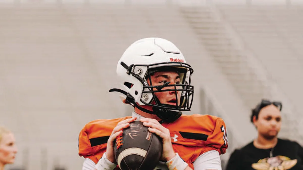 WALRAVEN ENCOURAGED BY HIPPOS' GROWTH AFTER SPRING FOOTBALL