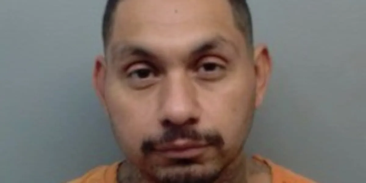 Laredo police arrest wanted man, seize handgun and suspected drugs