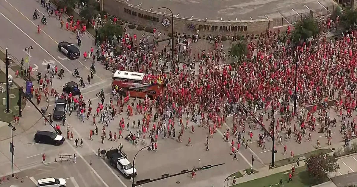 Orange Walk before FIFA World Cup match drew 15,000+ fans, Arlington Police say