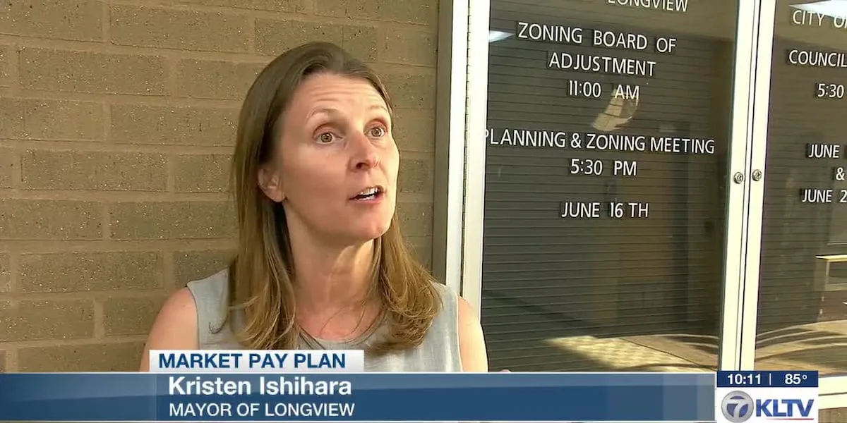 Longview council approves plan to address city worker pay gap