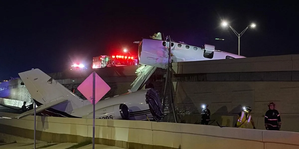 1 dead after plane crashes on Loop 20 in Laredo; sections closed through Wednesday