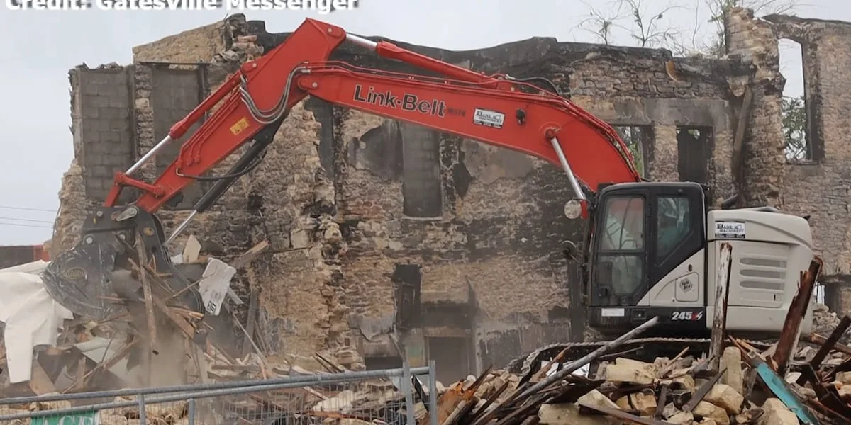 Gatesville buildings being demolished after fire