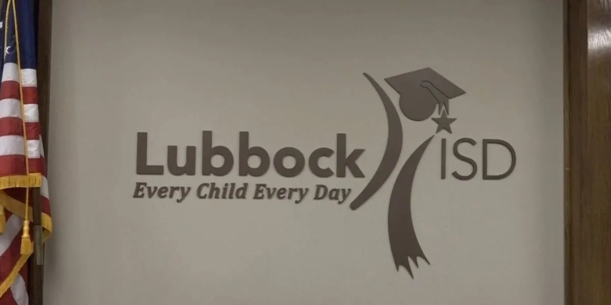 Lubbock ISD Board of Trustees Welcomes New Members, Elects New Officers