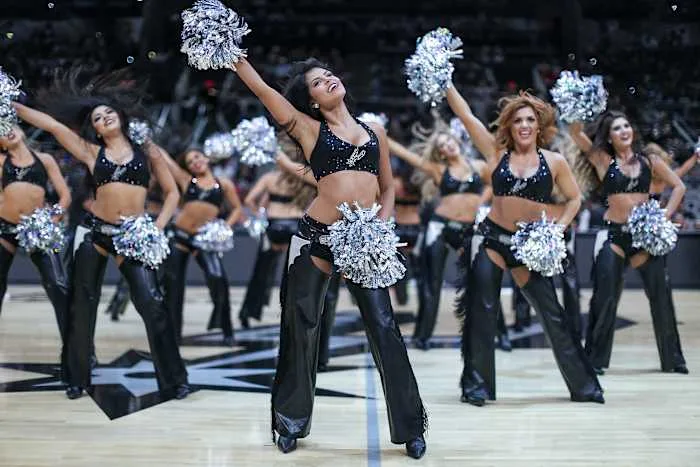 San Antonio Spurs to bring back Silver Dancers 8 years after absence
