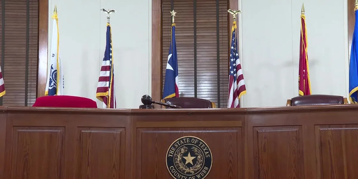 Former councilman files petition to remove Webb County commissioner