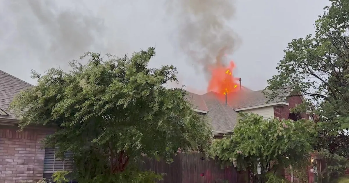 Lightning sparks multiple North Texas house fires