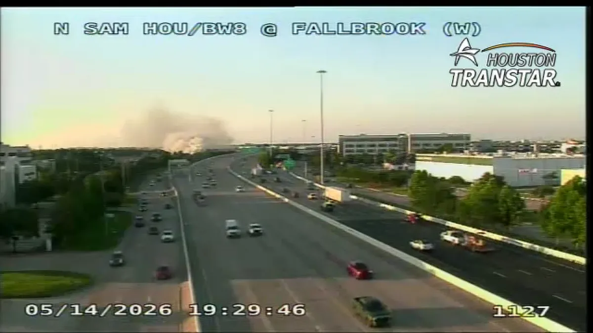 Crews battle structure fire in northwest Harris County, Precinct 4 Constable's Office says