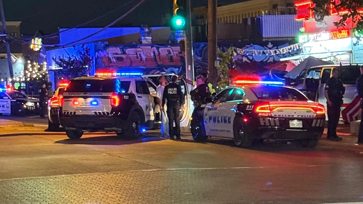 4 hospitalized after vehicle drives into Bishop Arts restaurant