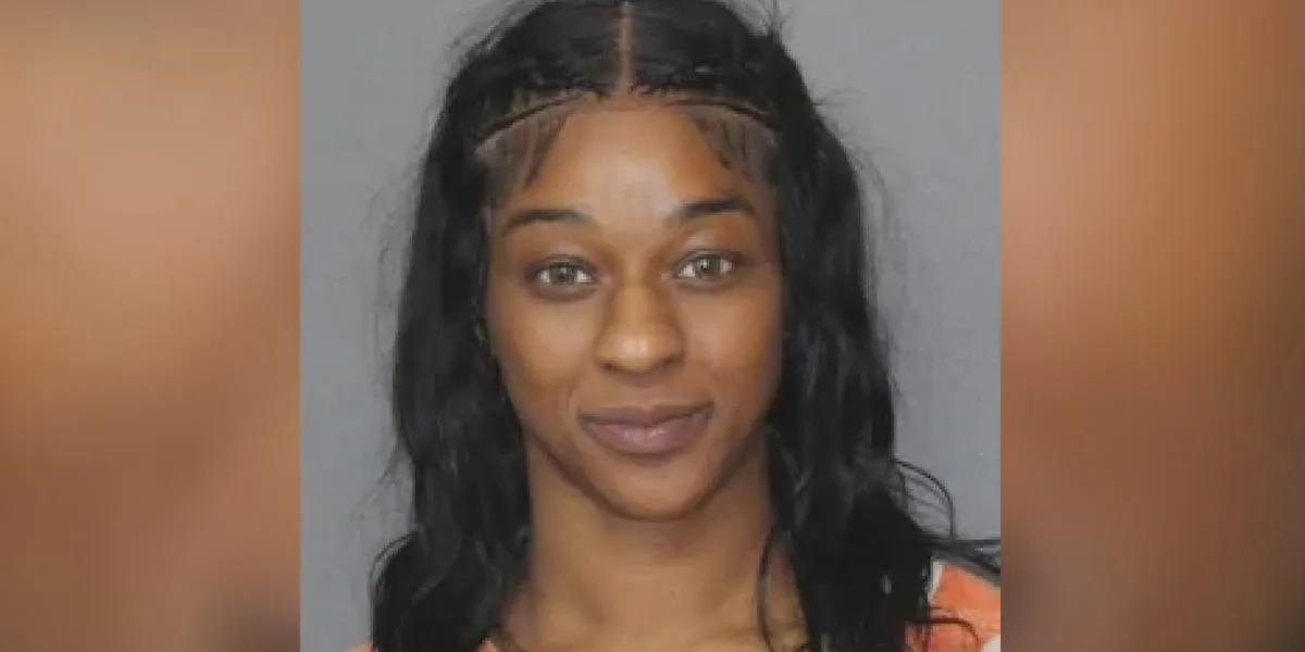 Woman charged with possessing contraband inside state prison