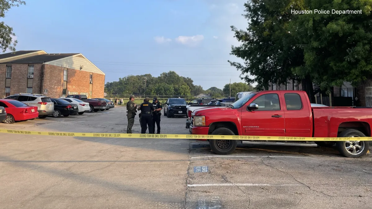 Woman killed, man critically injured after shooting at Cameron RV park