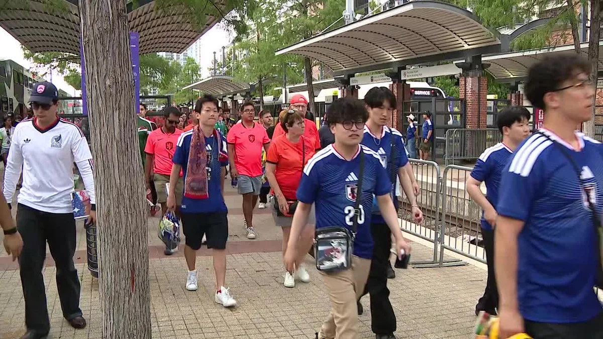 International fans happy with North Texas public transportation to World Cup