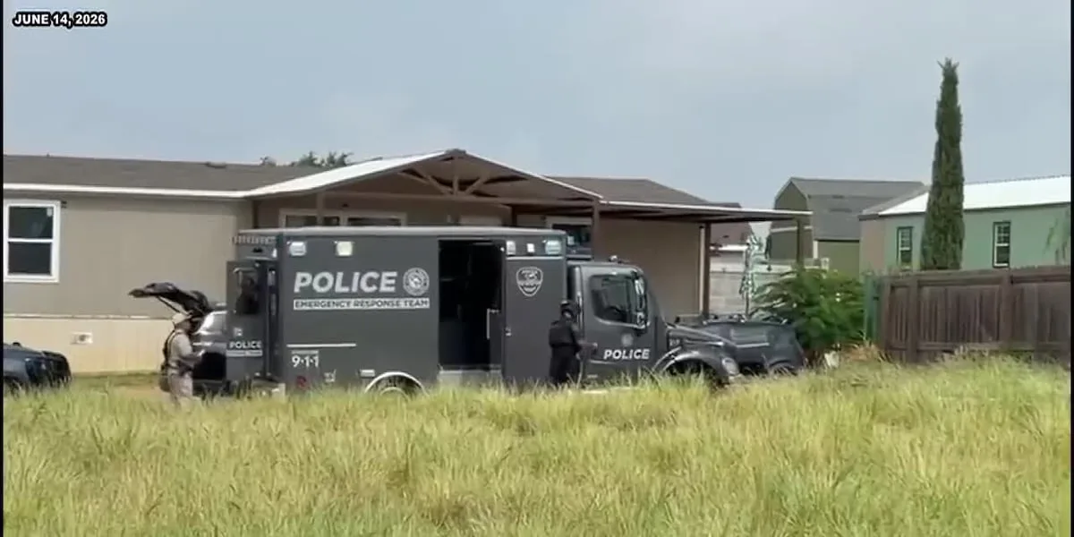 SWAT standoff in South Laredo ends with teen arrests