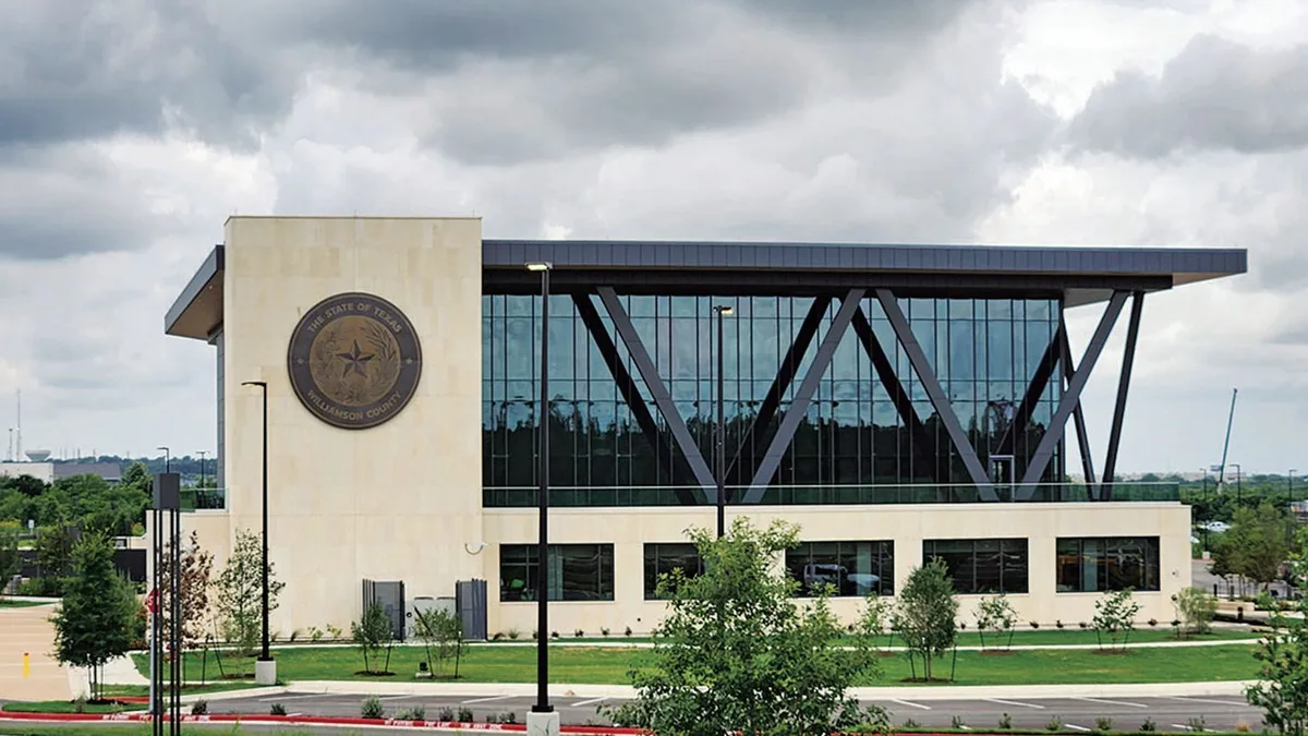 County offices move into new building