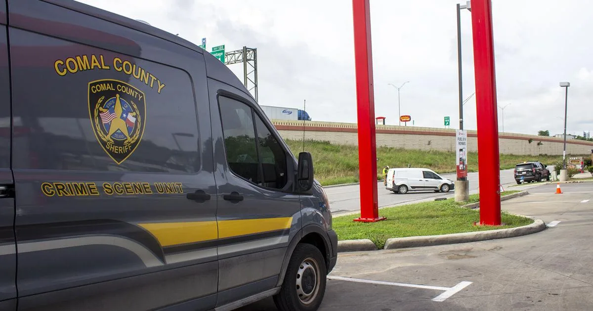 New Braunfels man killed in auto-pedestrian collision near I-35, Loop 337