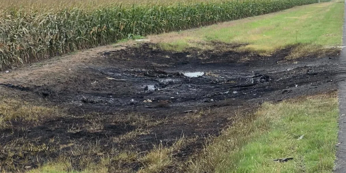 6 people, including 2 elementary students, killed in fiery head-on crash, authorities say